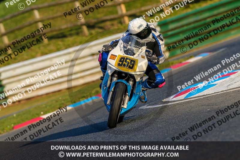 PJ Motorsport Photography 2018;enduro digital images;event digital images;eventdigitalimages;mallory park;mallory park photographs;mallory park trackday;mallory park trackday photographs;no limits trackdays;peter wileman photography;racing digital images;trackday digital images;trackday photos